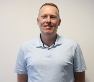 Simon Calvert​